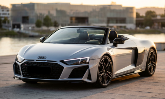 Audi R8 V10 Spyder mieten in Linz hero