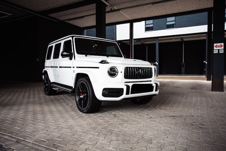 Seitenansicht vorne vom Mercedes G63 AMG in Salzburg