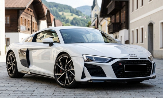 Audi R8 V10 mieten in Leoben Hero