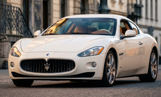 Maserati Gran Turismo mieten in Leoben hero