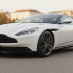 Aston Martin DB11 V12 mieten in Wien Hero