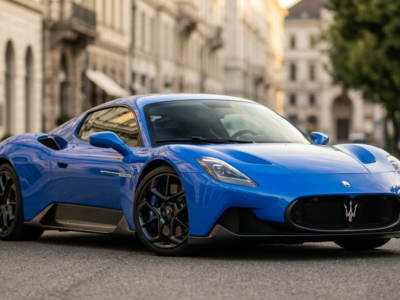 Maserati MC20 mieten in Wien Hero