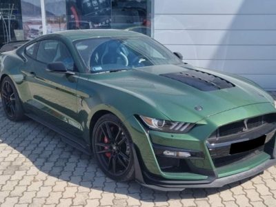 Vorderseite von Ford Mustang Shelby GT500 in Wien