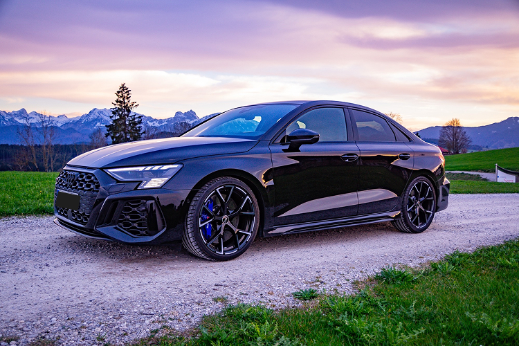 Audi RS3 8Y 2.5 TFSI mieten nördlich von Innsbruck