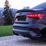 Seitliche Heckansicht Audi RS3 8Y 2.5 TFSI nördlich von Innsbruck