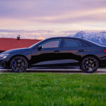 Seitenansicht Audi RS3 8Y 2.5 TFSI nördlich von Innsbruck