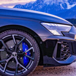 Seitliche Frontansich Audi RS3 8Y 2.5 TFSI nördlich von Innsbruck
