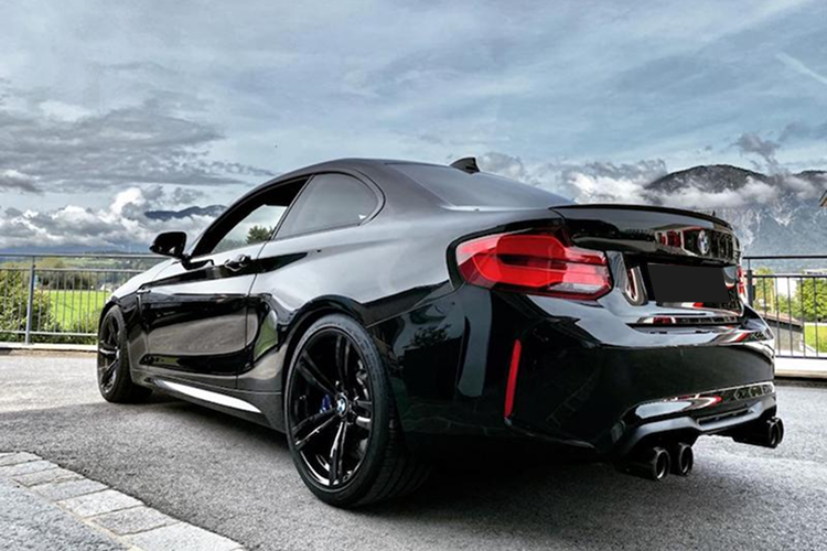 Heckansicht BMW M2 in Kufstein