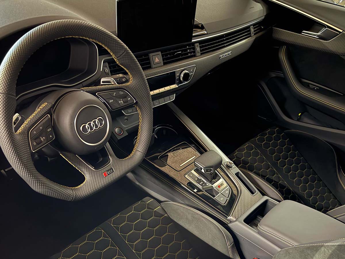 Interior Audi RS4 Avant in Kufstein