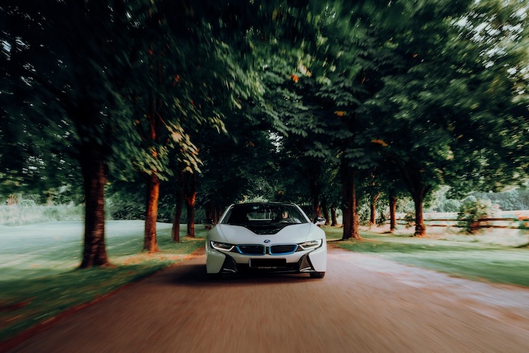 Frontansicht vom BMW i8 in Graz