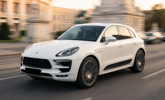 Porsche Macan GTS mieten in Wien Hero