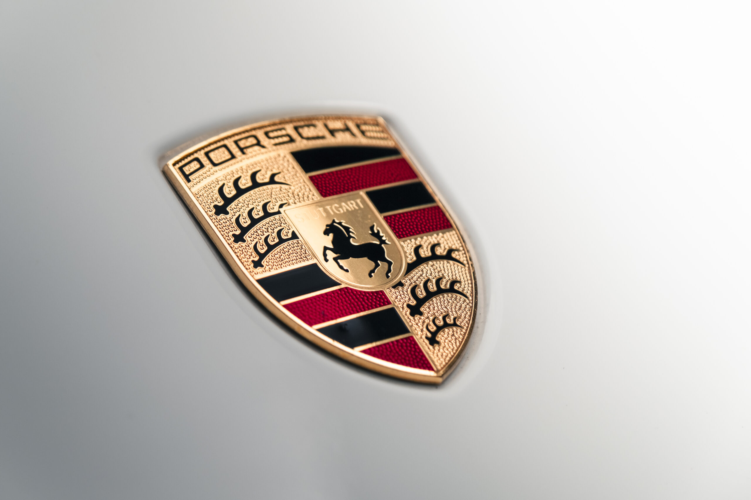 Porsche Macan GTS in Vienna mieten Logo