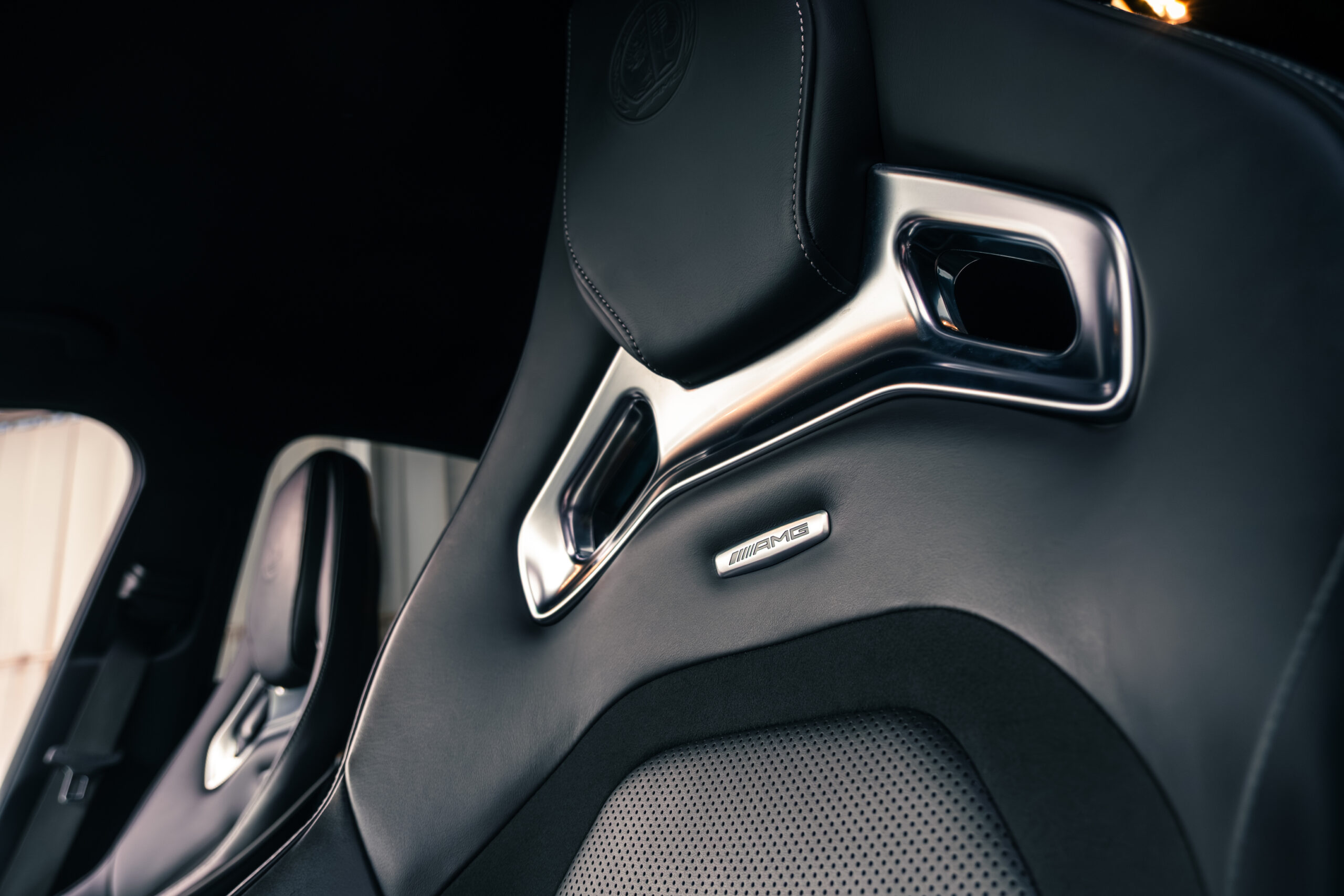 Mercedes-AMG E63 S in Wien mieten Interieur