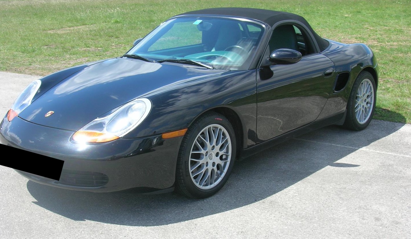 Porsche Boxster Spirit mieten in Wien vorne